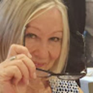 Meet your Posher, Hazel